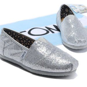 NEW Toms silver glitter classic shoes